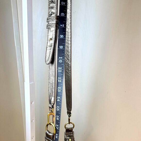 Hobo International Knox Leather Crossbody Bag - Picture 16 of 16